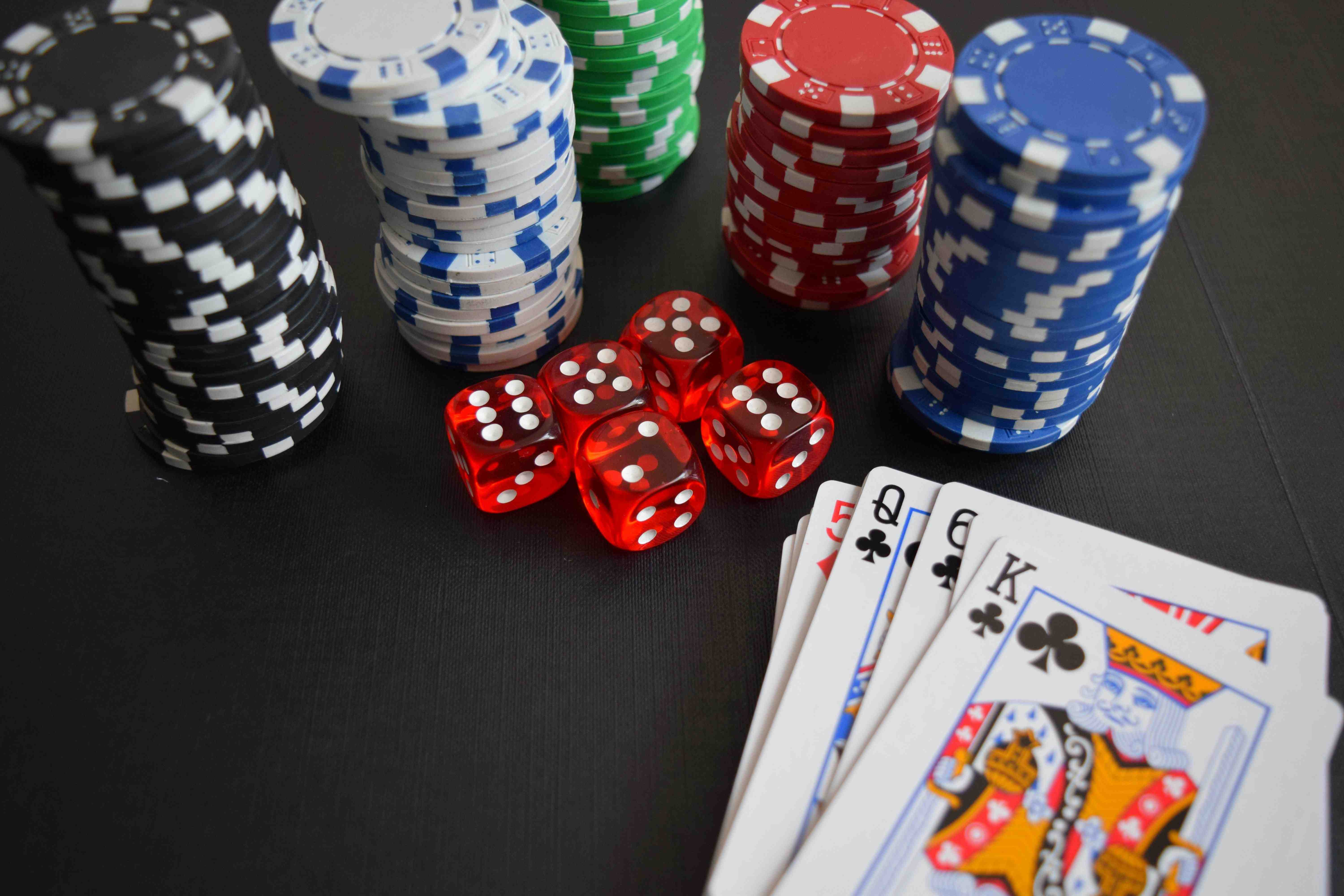 Live dealer baccarat table streaming on jlss app mobile